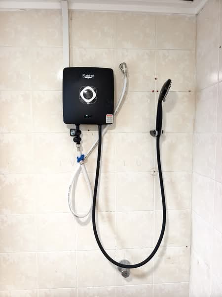 Condominium for Rent at D'aman Crimson - Ivan Lum - Bathroom - PropertyGuru.com.my