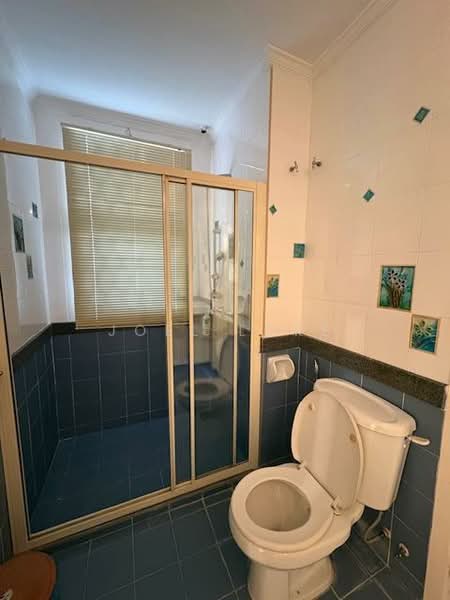 Semi-Detached House for Rent in Damansara Heights (Kuala Lumpur) - Joel Loke - Bathroom - PropertyGuru.com.my