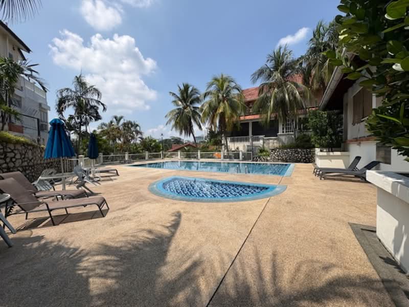 Semi-Detached House for Rent in Damansara Heights (Kuala Lumpur) - Joel Loke - Pool - PropertyGuru.com.my