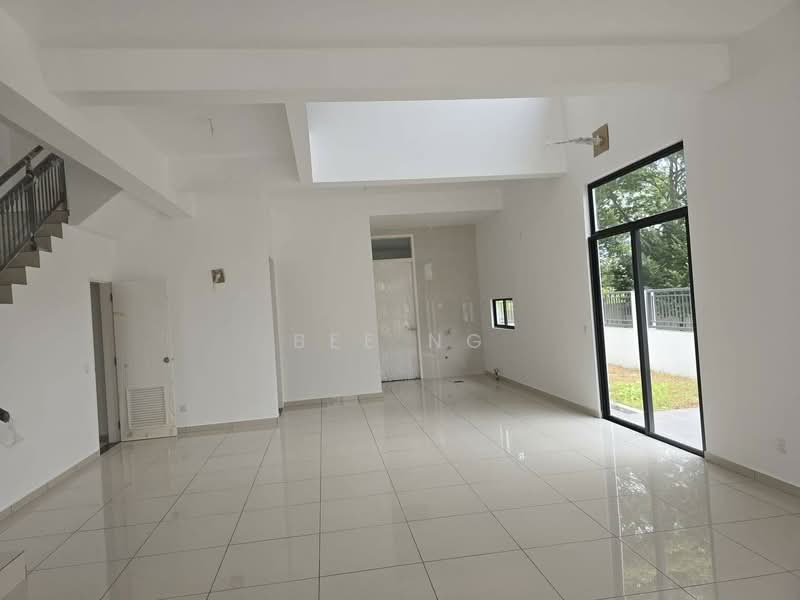 Semi-Detached House for Sale in Gelang Patah (Johor) - Bee Ng - Living Room - PropertyGuru.com.my