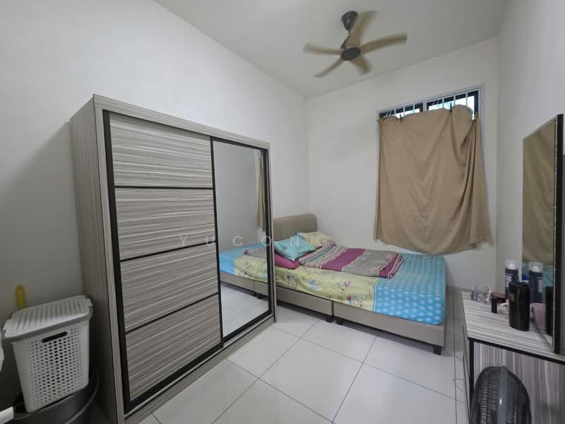 Rumah Teres 2 Tingkat untuk Dijual di Setia Tropika (Johor Bahru) - Yucong . - Bedroom - PropertyGuru.com.my