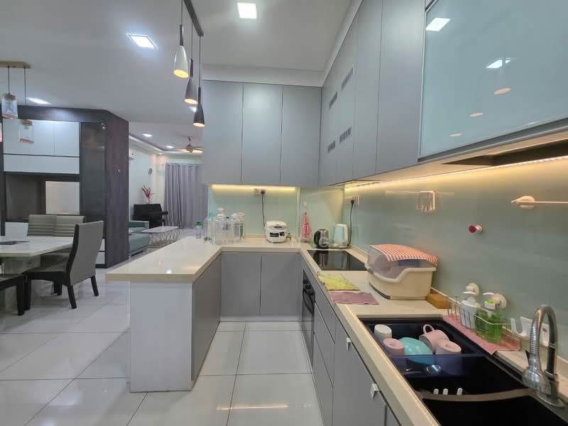 Rumah Teres 2 Tingkat untuk Dijual di Setia Tropika (Johor Bahru) - Yucong . - Kitchen - PropertyGuru.com.my