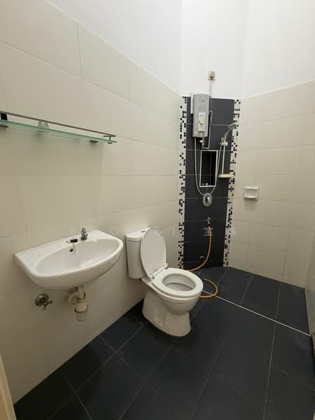 Cluster House for Rent in Bukit Indah (Iskandar Puteri (Nusajaya)) - baomei 宝妹 - Bathroom - PropertyGuru.com.my