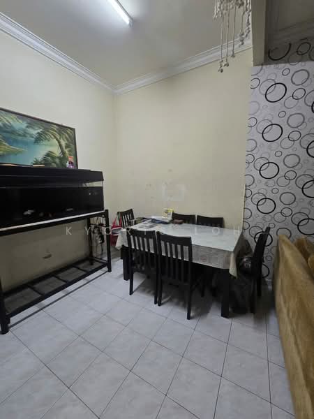 Rumah Teres 2 Tingkat untuk Dijual di Mutiara Rini (Skudai) - Kyoris Loh - Dining Room - PropertyGuru.com.my