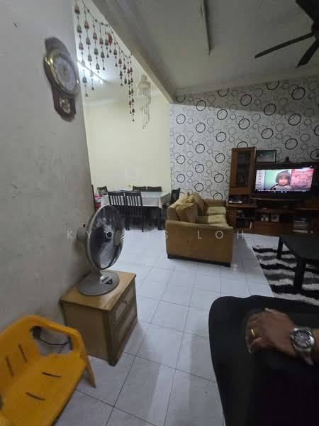 Rumah Teres 2 Tingkat untuk Dijual di Mutiara Rini (Skudai) - Kyoris Loh - Living Room - PropertyGuru.com.my