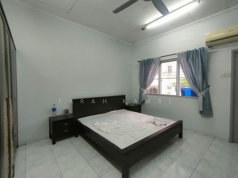 Rumah Teres 2 Tingkat untuk Dijual di Taman Bukit Idaman (Selayang) - Farah Kamal - PropertyGuru.com.my