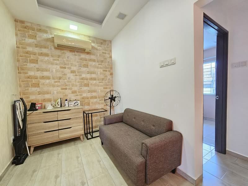 2-storey Terraced House for Sale in Taman Lestari Putra (Seri Kembangan) - Sherene Goh - Living Room - PropertyGuru.com.my