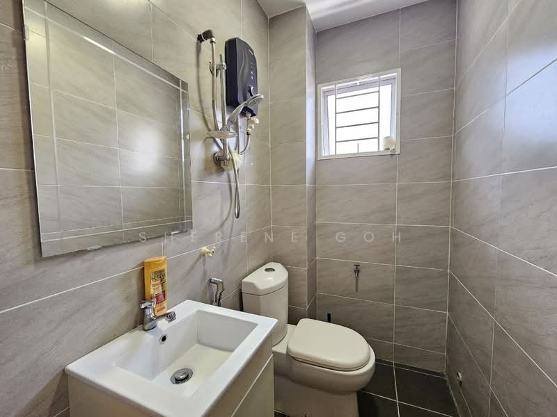 2-storey Terraced House for Sale in Taman Lestari Putra (Seri Kembangan) - Sherene Goh - Bathroom - PropertyGuru.com.my