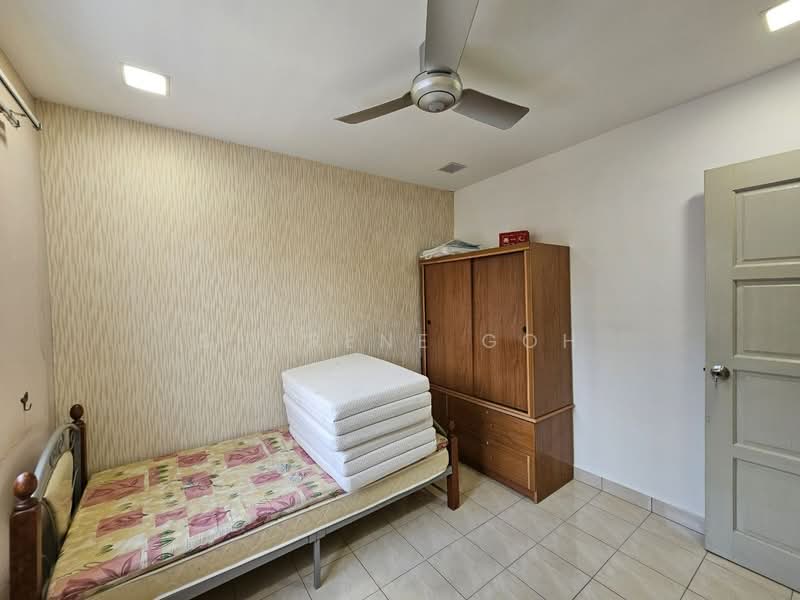 2-storey Terraced House for Sale in Taman Lestari Putra (Seri Kembangan) - Sherene Goh - Bedroom - PropertyGuru.com.my