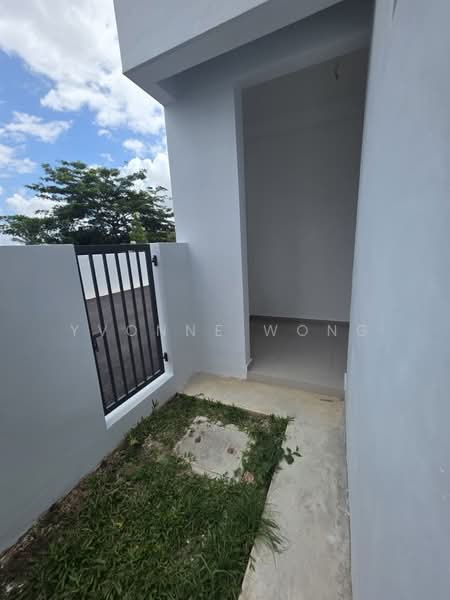 Rumah Teres 2 Tingkat untuk Dijual di Johor Bahru (Johor) - Yvonne Wong - Exterior - PropertyGuru.com.my