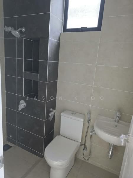 Rumah Berkembar untuk Dijual di Setia Eco Gardens (Gelang Patah) - Jason Khoo - Bathroom - PropertyGuru.com.my