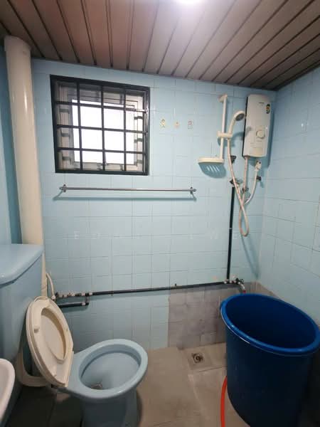 Kondominium untuk Disewa di Villa Condominium - Edwin Ewe - Bathroom - PropertyGuru.com.my