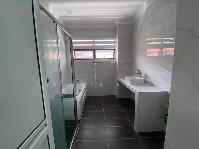 Rumah Banglo untuk Dijual di Ara Damansara (Selangor) - Cik Maya Abdul - Bathroom - PropertyGuru.com.my