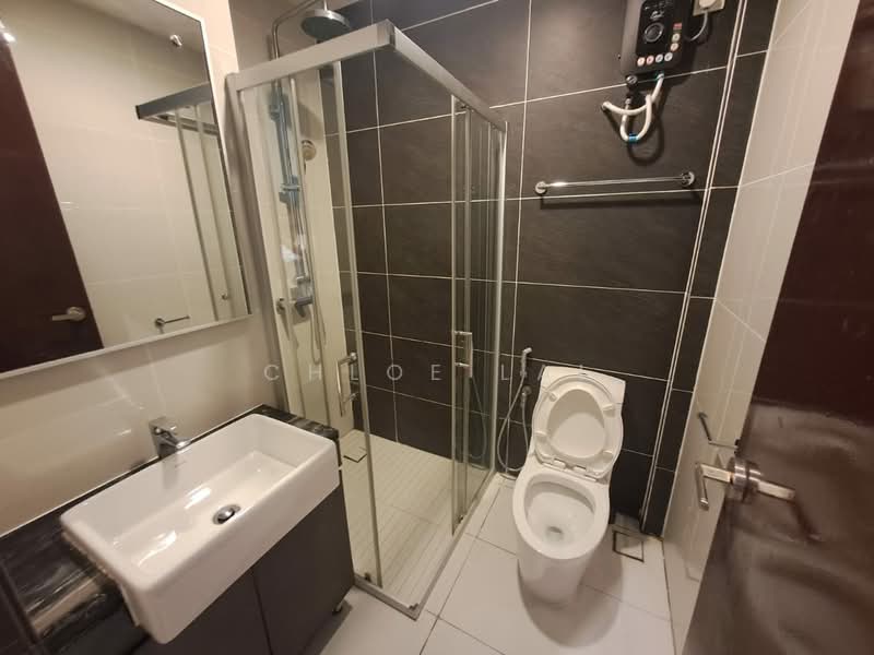 Condominium for Rent at Amberside @ Country Garden Danga Bay - Chloe Lai - Bathroom - PropertyGuru.com.my