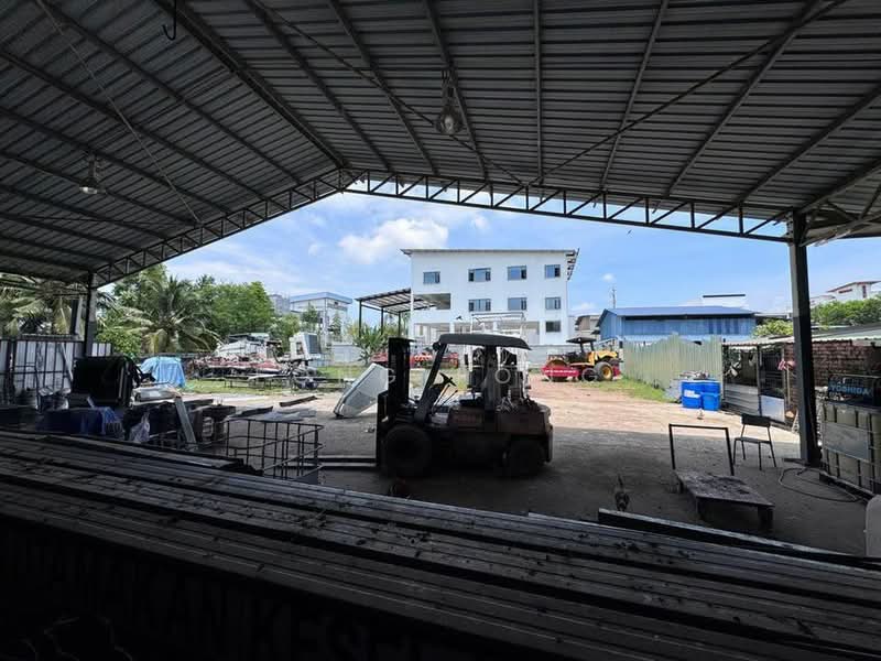 Factory for Sale in Krubong (Melaka) - Fong Fong - Exterior - PropertyGuru.com.my