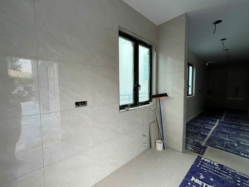 Semi-Detached House for Sale in Taman Mount Austin (Tebrau) - Le Yang - Interior - PropertyGuru.com.my