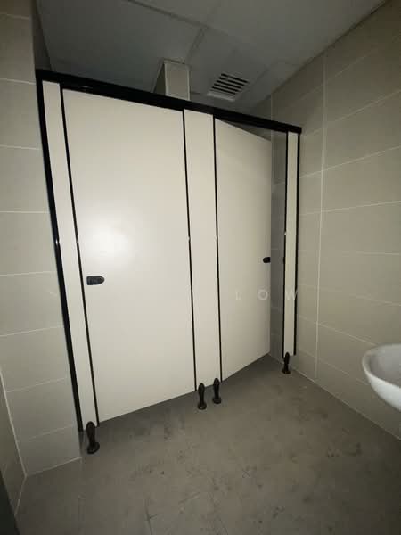 Kedai / Pejabat untuk Disewa di Subang Jaya (Selangor) - Jimmy Low - Bathroom - PropertyGuru.com.my