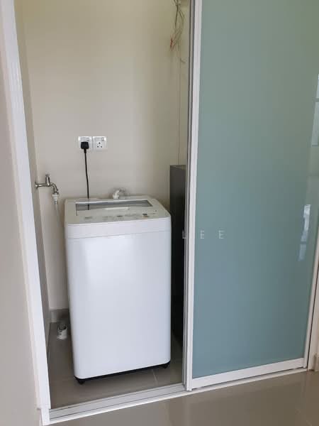 Service Residence for Sale at Emerald Avenue - Kemp Lee - Interior - PropertyGuru.com.my