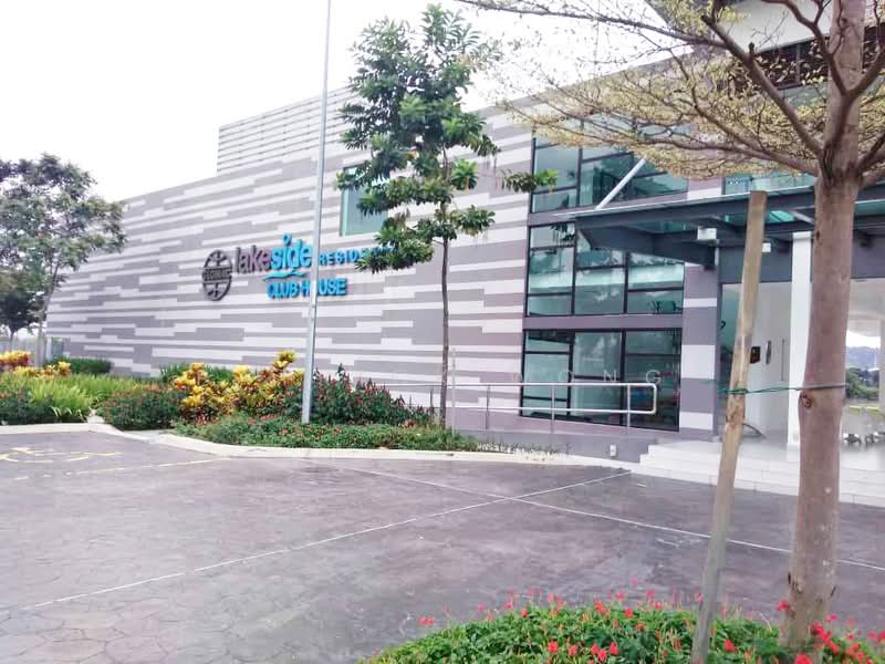 Rumah Teres 2 Tingkat untuk Dijual di Lakeside Residences (Puchong) - Patrick Wong - Exterior - PropertyGuru.com.my