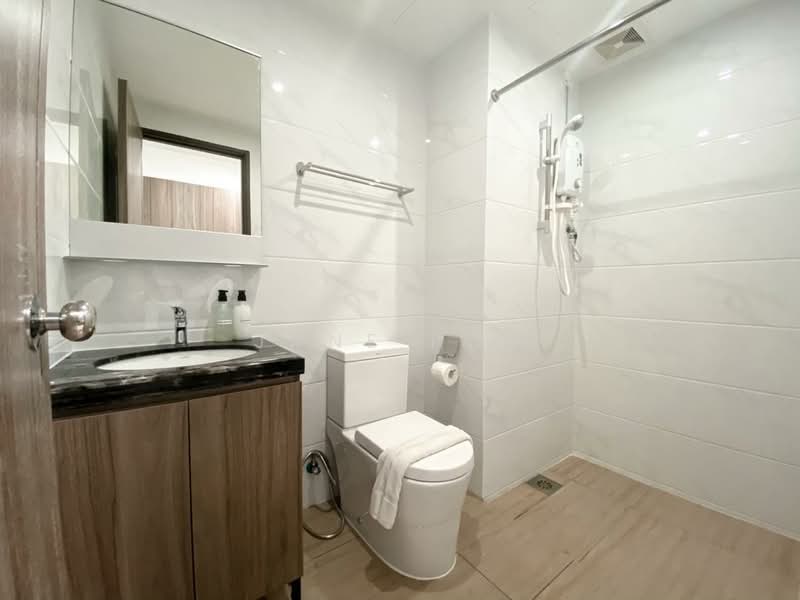 Service Residence for Sale at Country Garden Central Park - Jane Poh - Bathroom - PropertyGuru.com.my