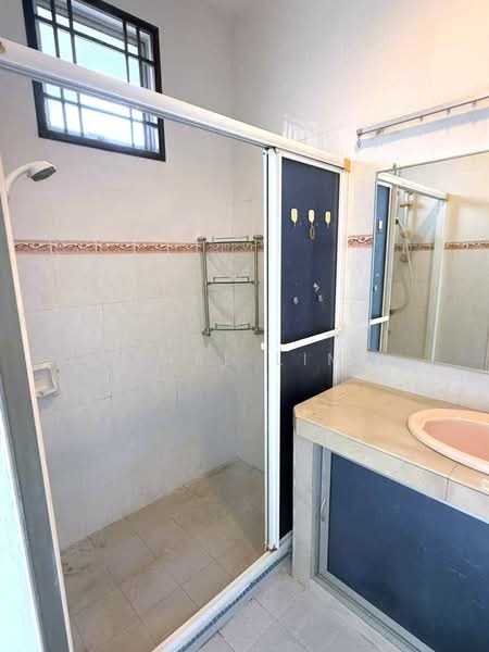 Kondominium untuk Dijual di Nusavilla - Karl Lim - Bathroom - PropertyGuru.com.my