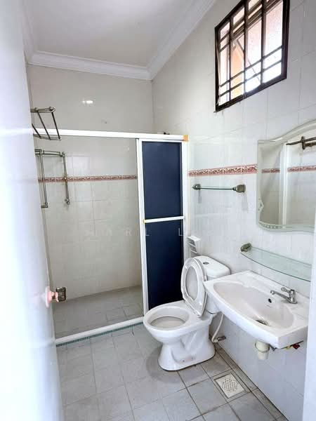 Kondominium untuk Dijual di Nusavilla - Karl Lim - Bathroom - PropertyGuru.com.my