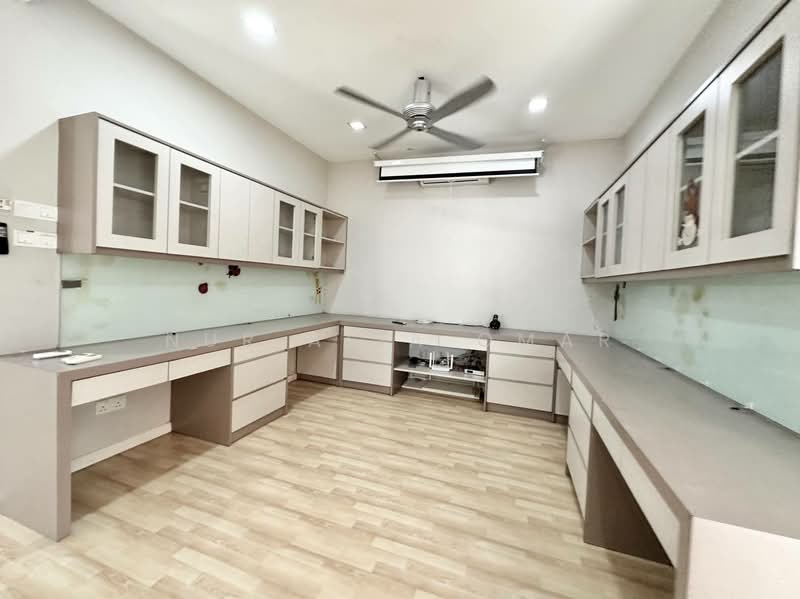 Rumah Teres 2 Tingkat untuk Dijual di Bandar Bukit Raja (Klang) - Nur Alia Omar - Study - PropertyGuru.com.my