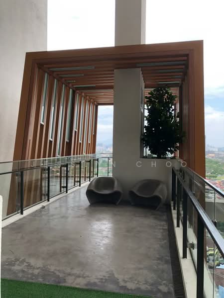 Servis Apartment untuk Disewa di Residential Suites @ HighPark - Jesslyn Choo - Balcony - PropertyGuru.com.my