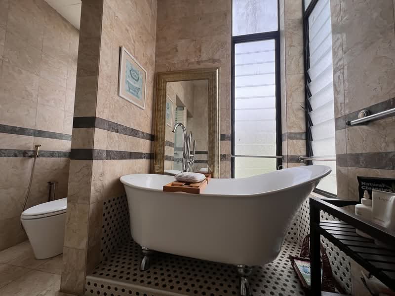 Rumah Banglo untuk Dijual di Damansara Heights (Kuala Lumpur) - Jocelyn Soo - Bathroom - PropertyGuru.com.my