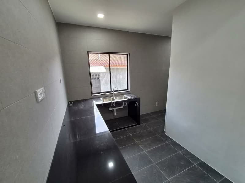 Rumah Teres 1 Tingkat untuk Dijual di Bandar Putra (Kulai) - Melinda Ee - Kitchen - PropertyGuru.com.my