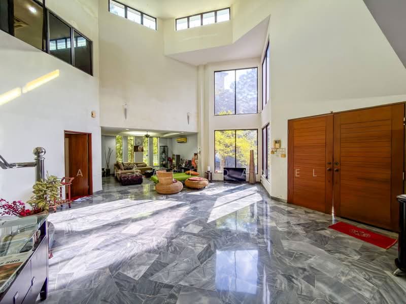 Bungalow for Sale in Seksyen 18 (Petaling Jaya) - Ashraff Daniel - Living Room - PropertyGuru.com.my