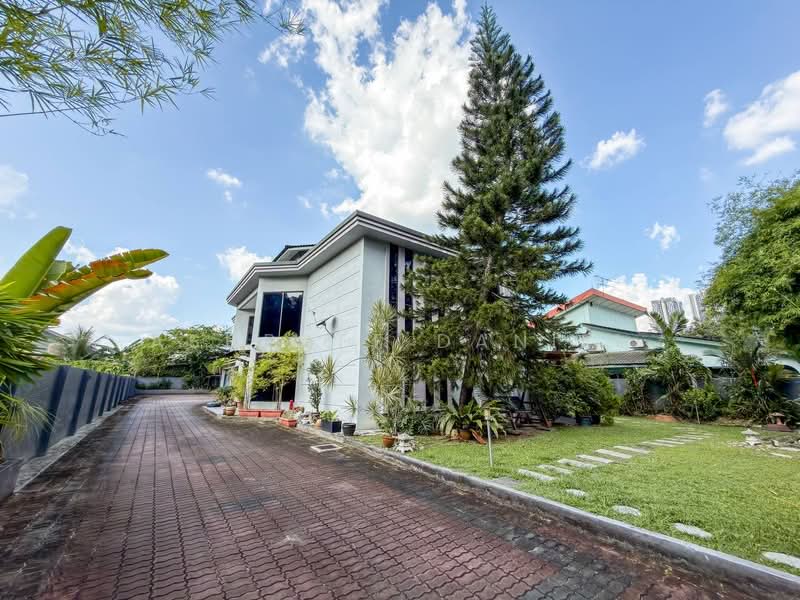 Bungalow for Sale in Seksyen 18 (Petaling Jaya) - Ashraff Daniel - PropertyGuru.com.my