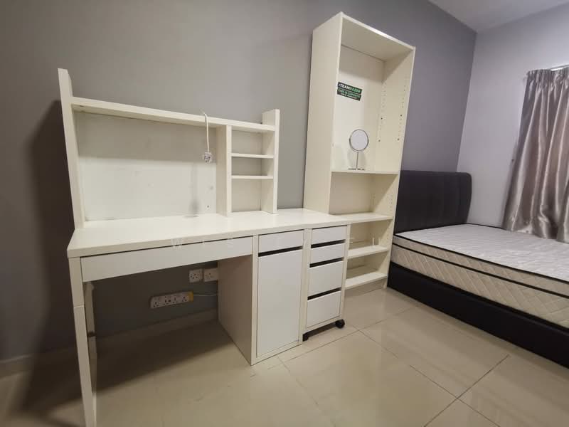 Kondominium untuk Dijual di Endah Regal Condominium - Wesley Fu - Bedroom - PropertyGuru.com.my