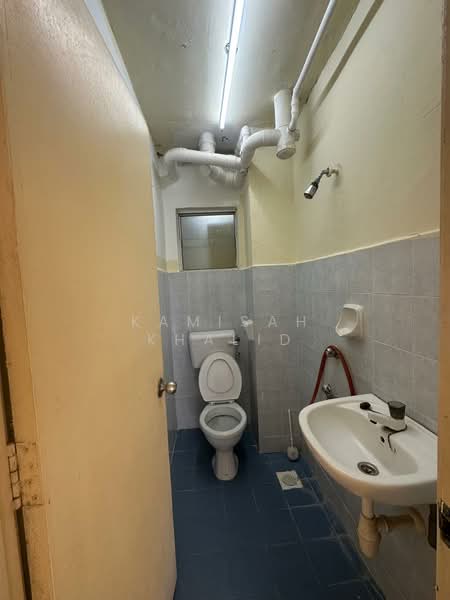 Apartment for Rent at Flora Damansara Apartment - Kamisah Khalid - Bathroom - PropertyGuru.com.my