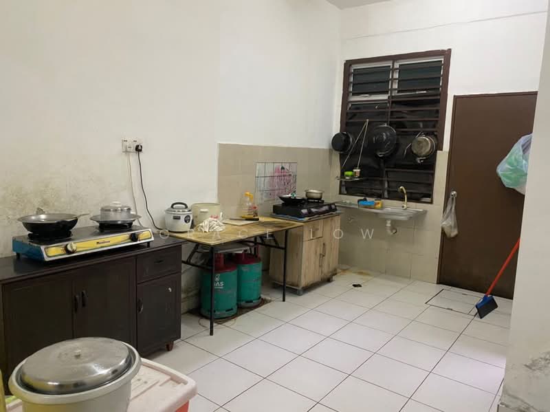 2-storey Terraced House for Sale in Taman Scientex Senai (Senai) - Grace Low - Kitchen - PropertyGuru.com.my