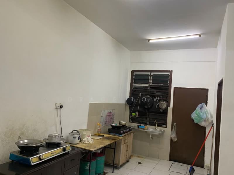 2-storey Terraced House for Sale in Taman Scientex Senai (Senai) - Grace Low - Kitchen - PropertyGuru.com.my