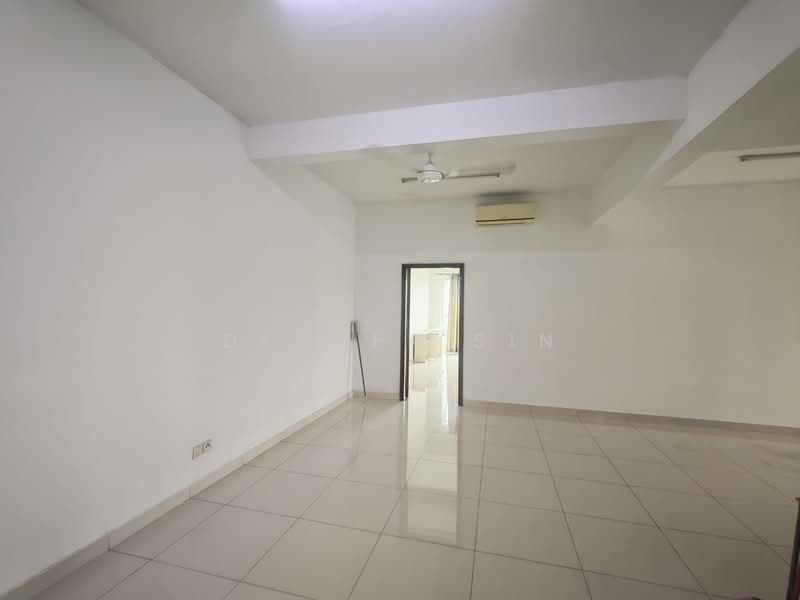 Condominium for Rent at Sri Putramas III / Royal Regent - Denver Sin - Living Room - PropertyGuru.com.my