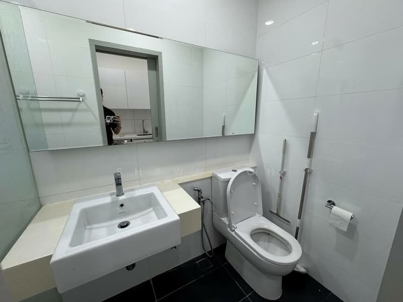 Servis Apartment untuk Disewa di Residential Suites @ HighPark - Shawn Loh - Bathroom - PropertyGuru.com.my