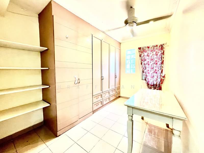 Rumah Berkembar untuk Dijual di Seksyen 9 (Shah Alam) - Ashraff Daniel - PropertyGuru.com.my