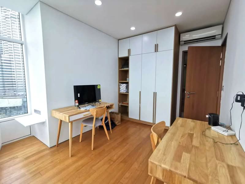 Servis Apartment untuk Disewa di Sky Suites @ KLCC - Terry Yee - Study - PropertyGuru.com.my