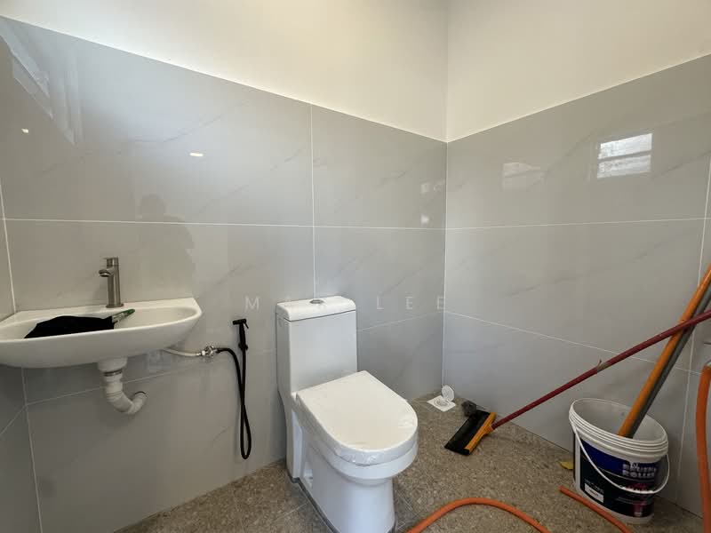 2-storey Terraced House for Sale in Bandar Mahkota Cheras (Cheras) - Max Lee - Bathroom - PropertyGuru.com.my