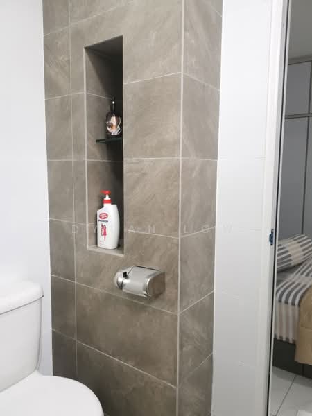Pangsapuri untuk Dijual di Menara Kuda Lari - Dylan Low - Bathroom - PropertyGuru.com.my