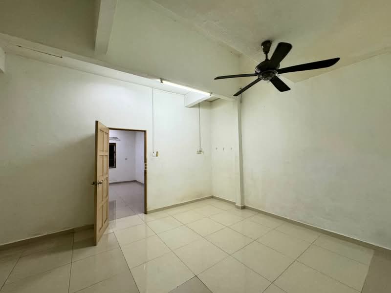 1-storey Terraced House for Sale in Mutiara Rini (Skudai) - Bee Ng - Interior - PropertyGuru.com.my
