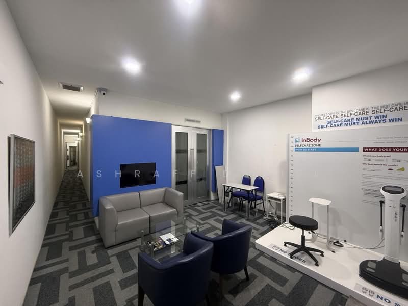 Shop for Sale in Usj 21 (Subang Jaya) - Ashraff Daniel - Corridor - PropertyGuru.com.my