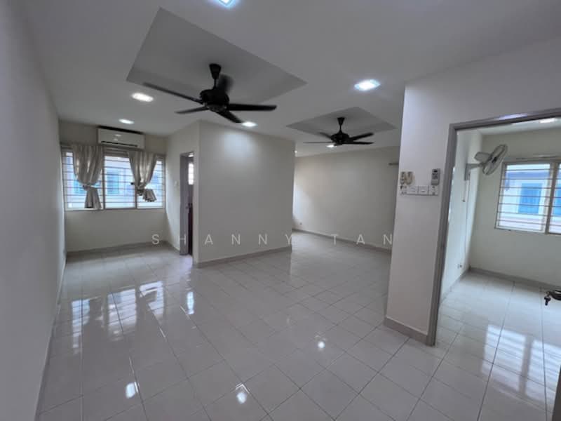 2.5-storey Terraced House for Sale in Bandar Mahkota Cheras (Cheras) - Shanny Tan - Living Room - PropertyGuru.com.my