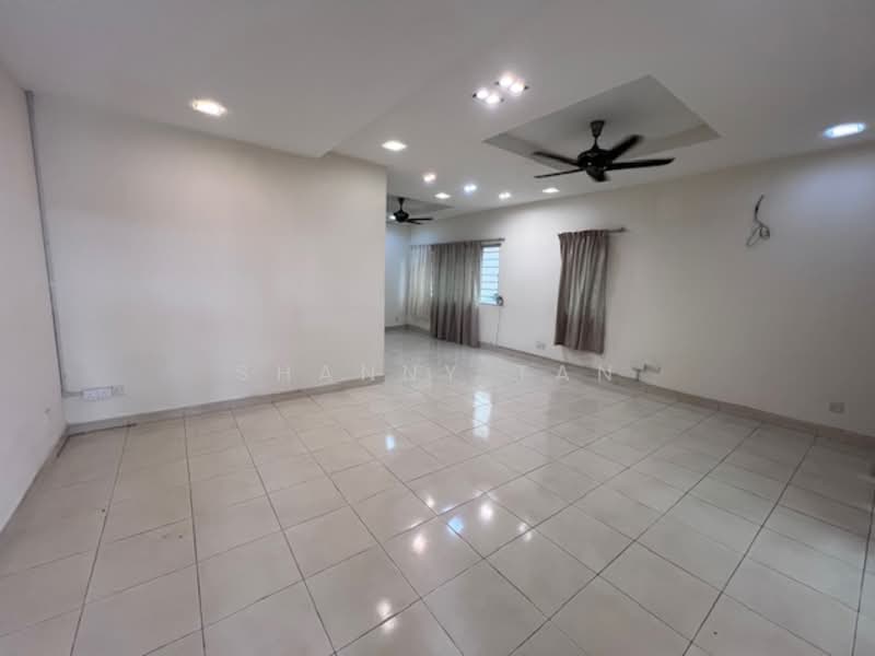 2.5-storey Terraced House for Sale in Bandar Mahkota Cheras (Cheras) - Shanny Tan - Living Room - PropertyGuru.com.my