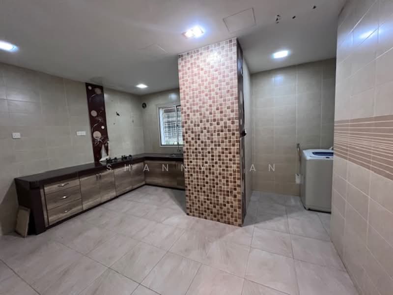 2.5-storey Terraced House for Sale in Bandar Mahkota Cheras (Cheras) - Shanny Tan - Kitchen - PropertyGuru.com.my