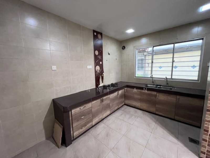 2.5-storey Terraced House for Sale in Bandar Mahkota Cheras (Cheras) - Shanny Tan - Kitchen - PropertyGuru.com.my