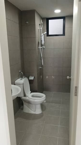 Pangsapuri untuk Disewa di Residensi Max - BC TAN - Bathroom - PropertyGuru.com.my