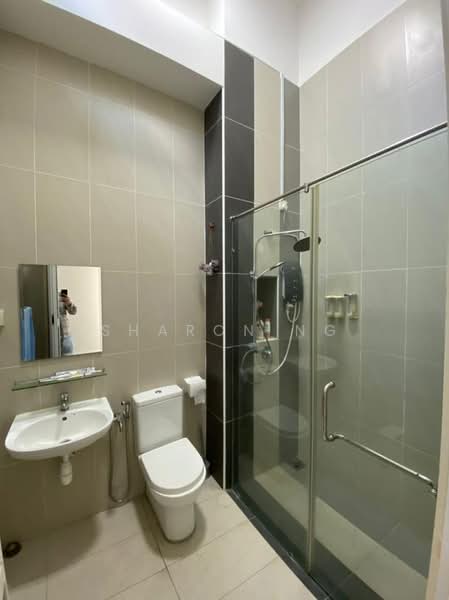 Cluster House for Sale in Taman Mount Austin (Tebrau) - Sharon Ng - Bathroom - PropertyGuru.com.my